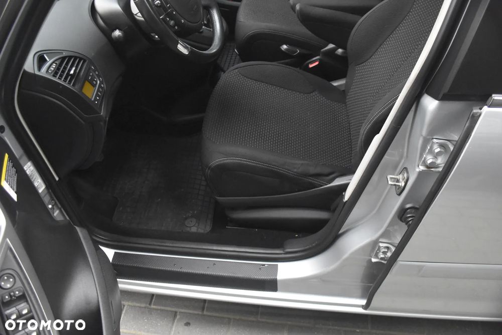 Citroën C4 Picasso 2.0 HDi Exclusive - 23