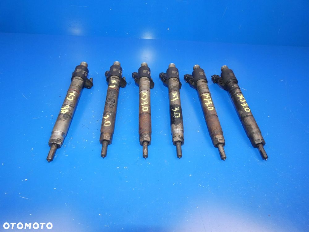 JAGUAR XJ X351 XF I X250 3.0 D TD 306DT WTRYSK WTRYSKIWACZ PALIWA