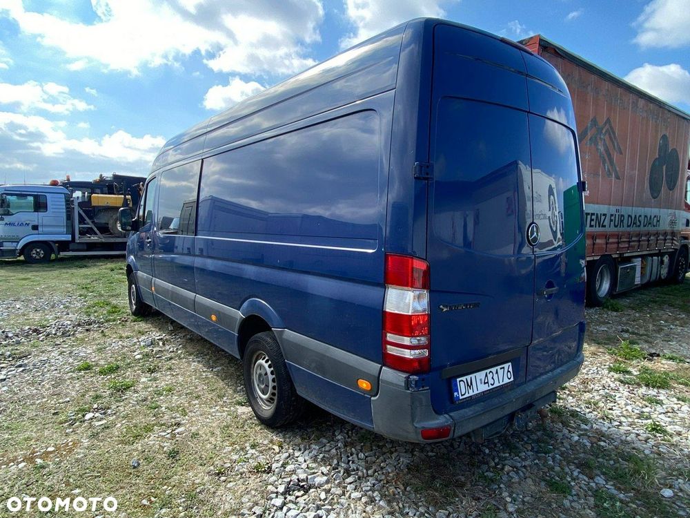 Mercedes-Benz Sprinter - 6