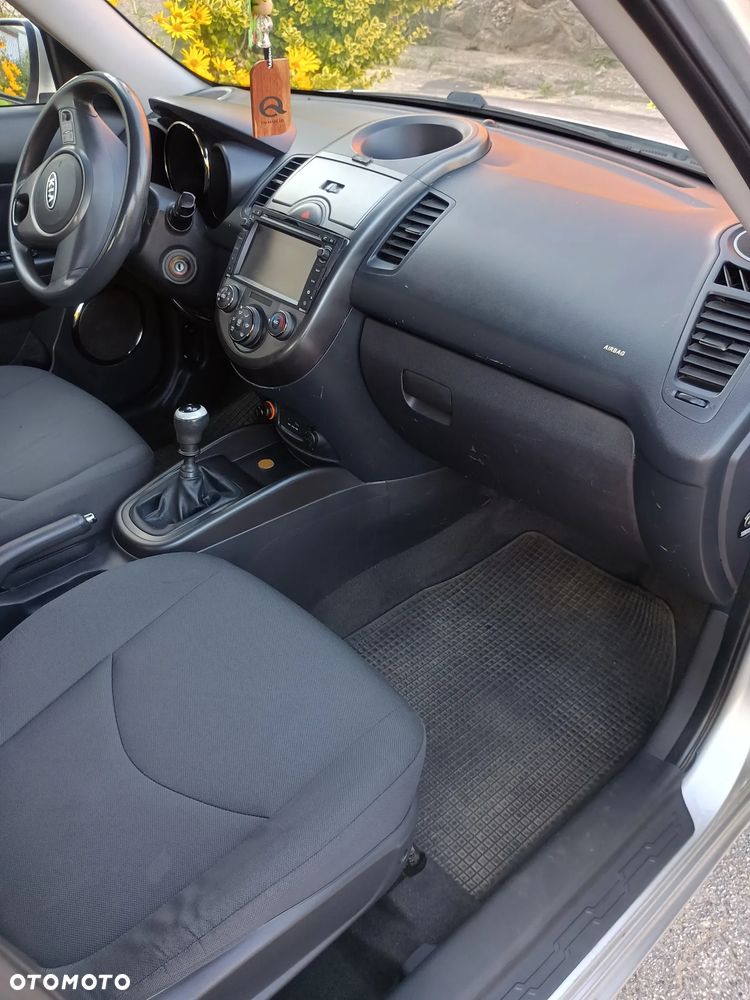Kia Soul 1.6 CRDI L - 13