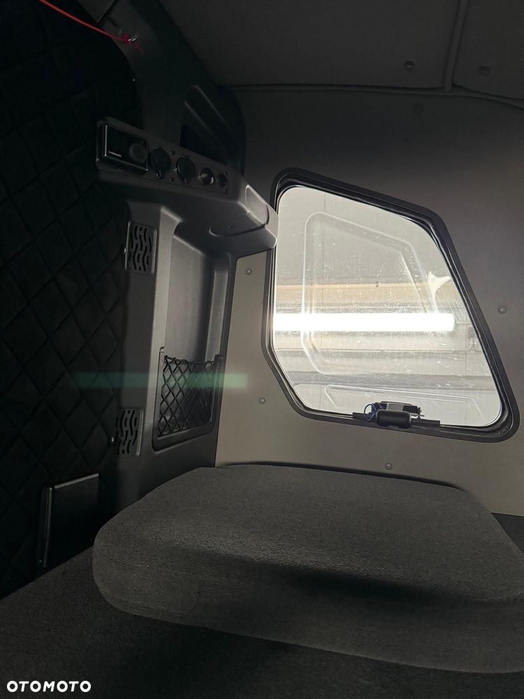 Iveco DAILY 35S18 - 11