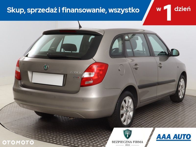 Skoda Fabia - 6