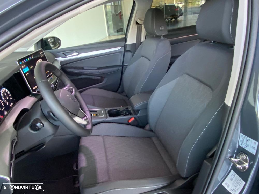 VW Golf 1.5 eTSI Urban DSG - 10