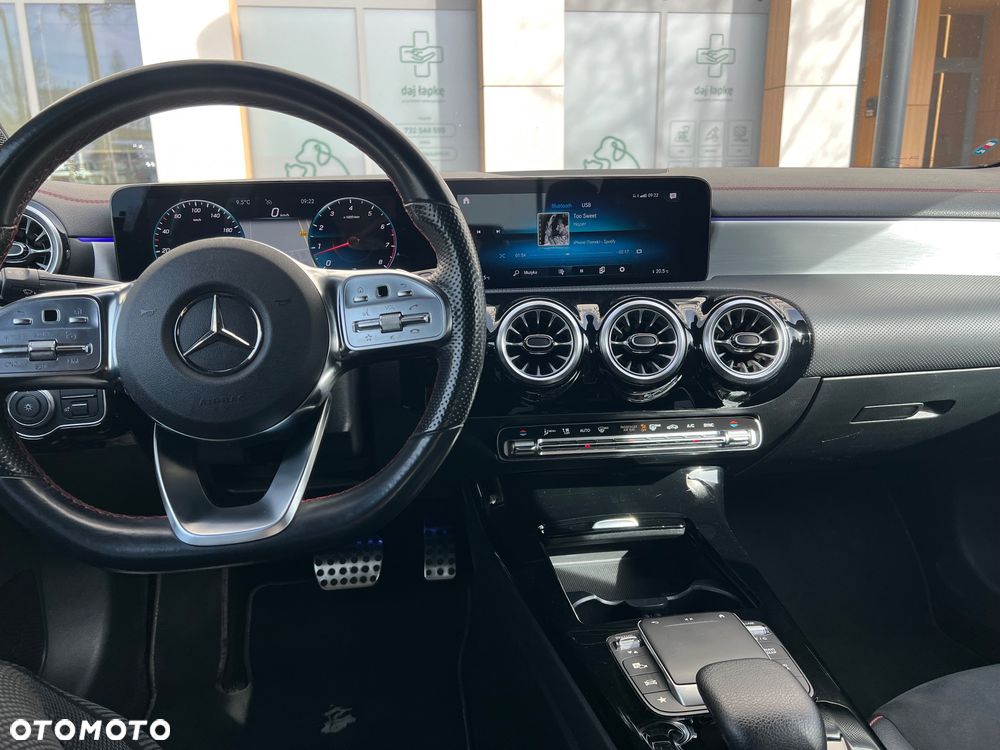 Mercedes-Benz CLA 250 4-Matic AMG Line 7G-DCT - 19