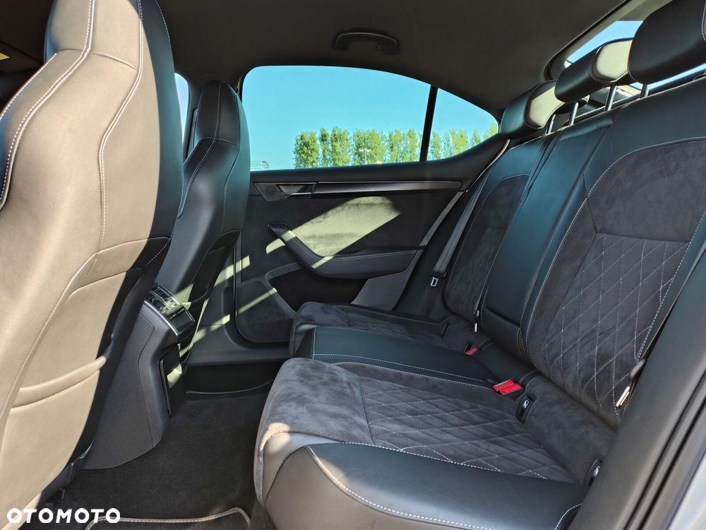 Skoda Superb 2.0 TSI Sportline DSG - 26