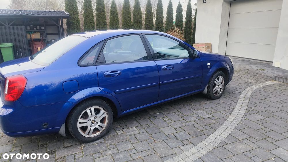 Chevrolet Nubira - 2