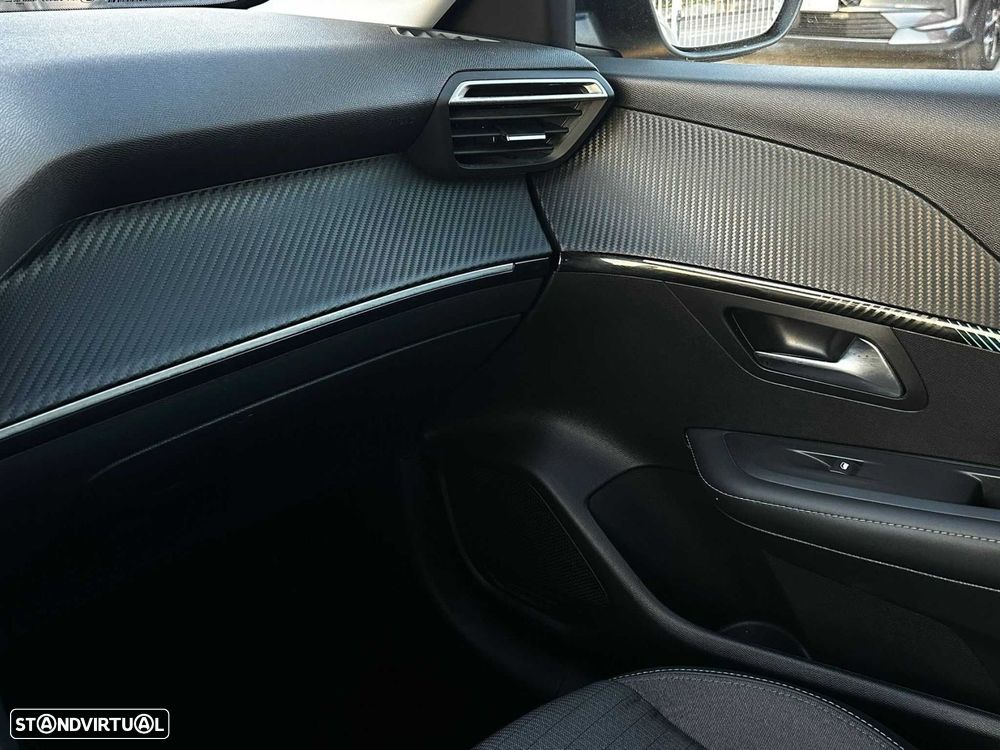 Peugeot 208 1.2 PureTech Allure EAT8 - 10