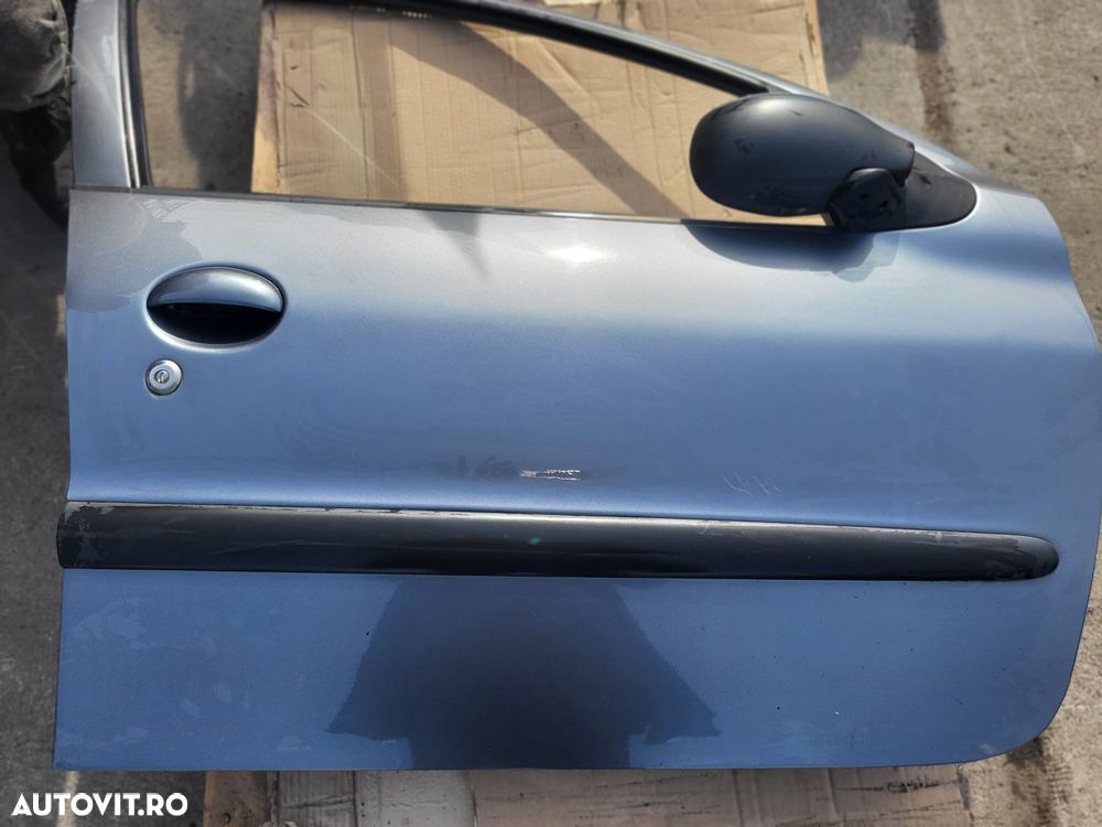Vindem usa dreapta fata Peugeot 206 Plus - 1