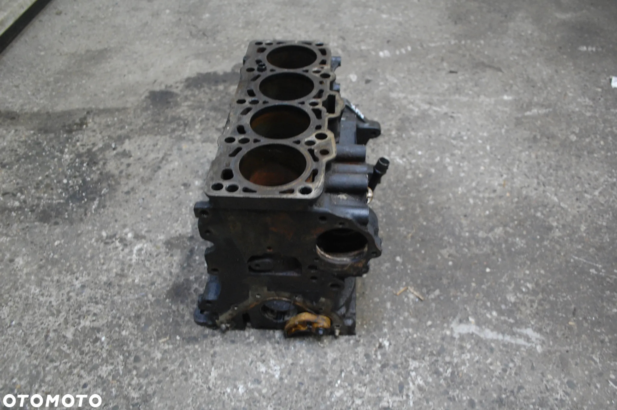 BLOK SILNIKA 1.9 TDI AWX VW PASSAT B5 AUDI A4 B6 - 2