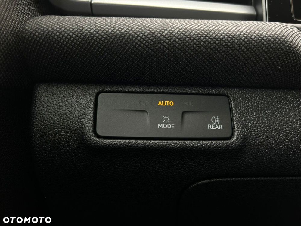 Volkswagen T-Roc - 24