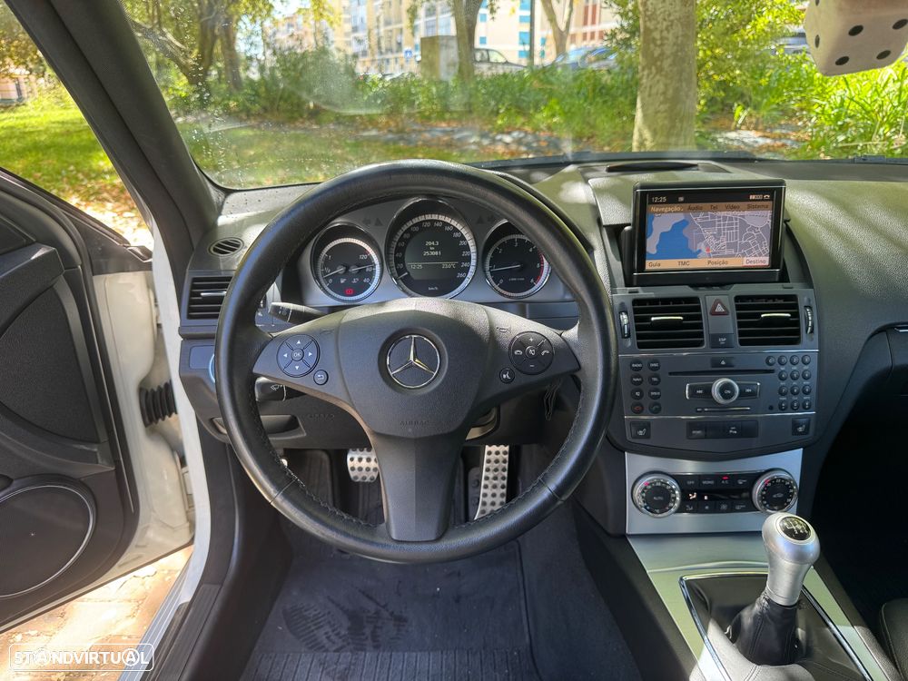 Mercedes-Benz C 220 CDi Avantgarde BlueEfficiency - 35
