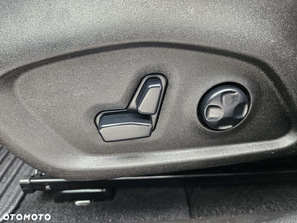 Jeep Renegade 1.3 T-GDI Limited - 28