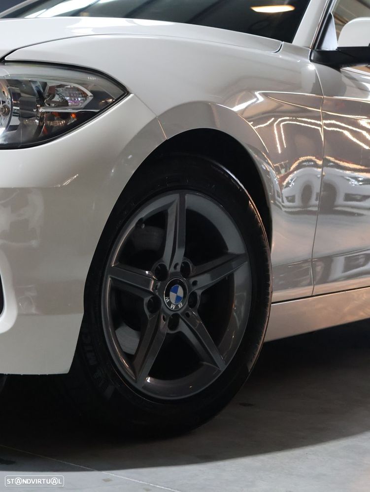 BMW 116 d EDynamics Line Urban - 11