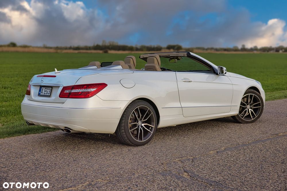 Mercedes-Benz Klasa E 350 CGI BlueEffICIENCY - 26