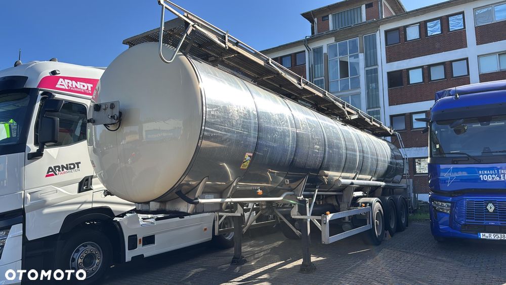 Feldbinder TSA 30.3-4   7500kg - 1