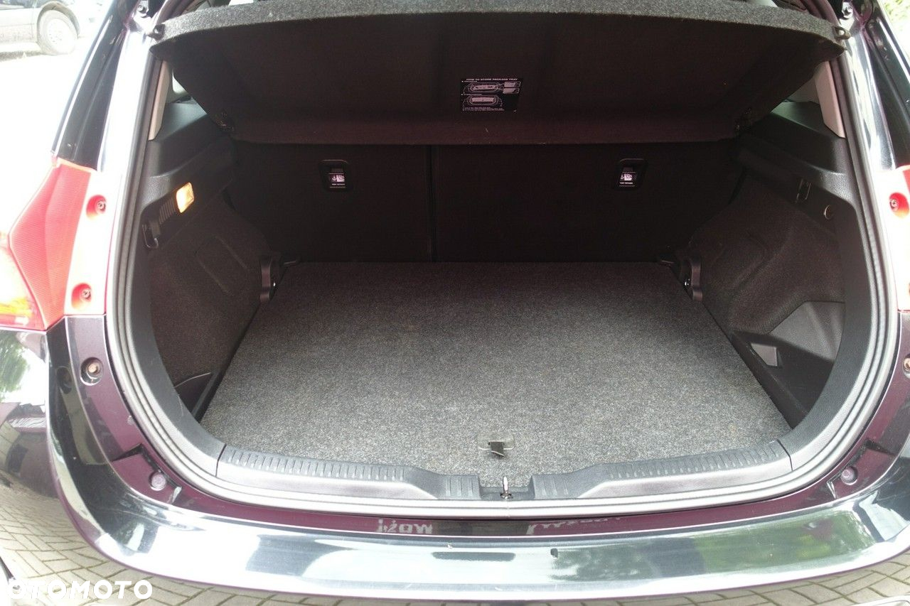 Toyota Auris - 10