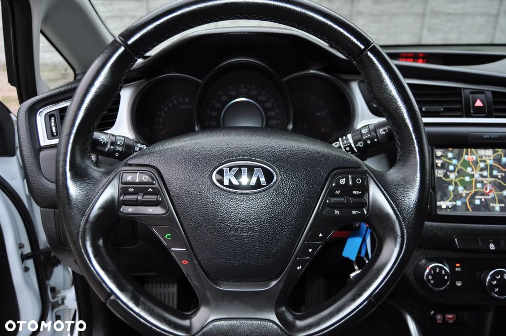 Kia Ceed 1.6 GDI L - 12