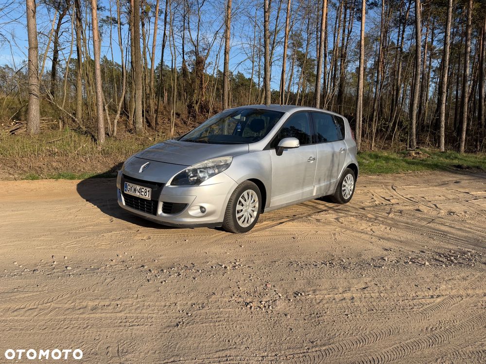 Renault Scenic 1.9 dCi Privilege - 4