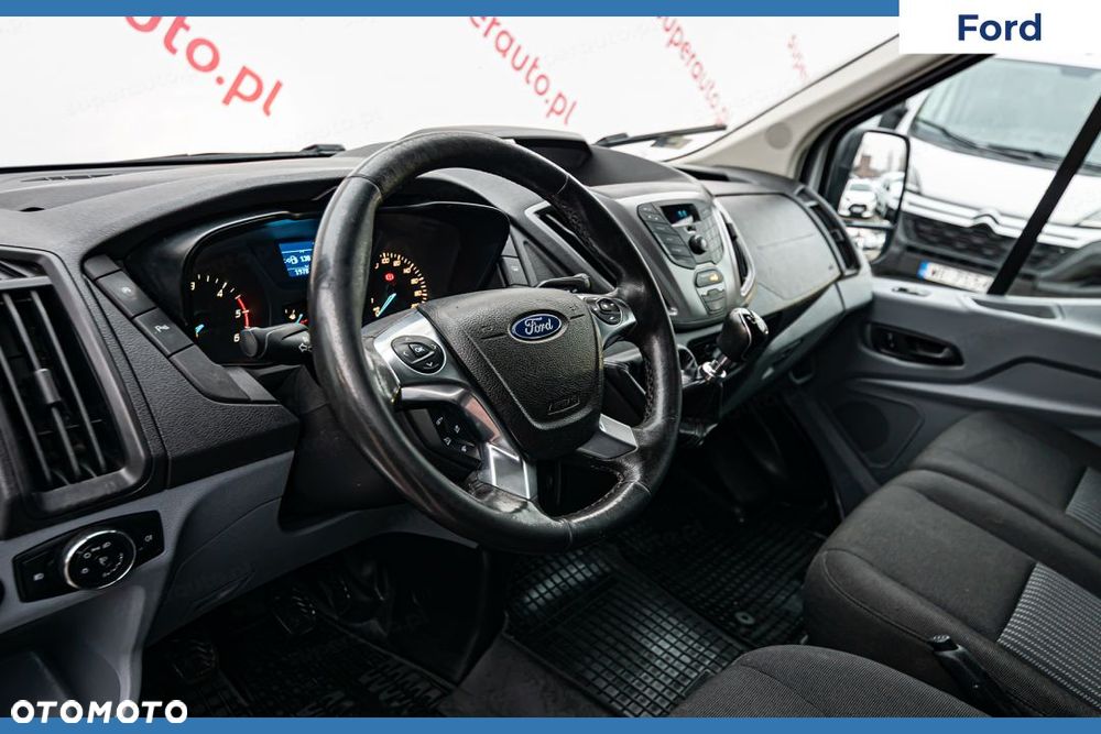 Ford Transit - 12