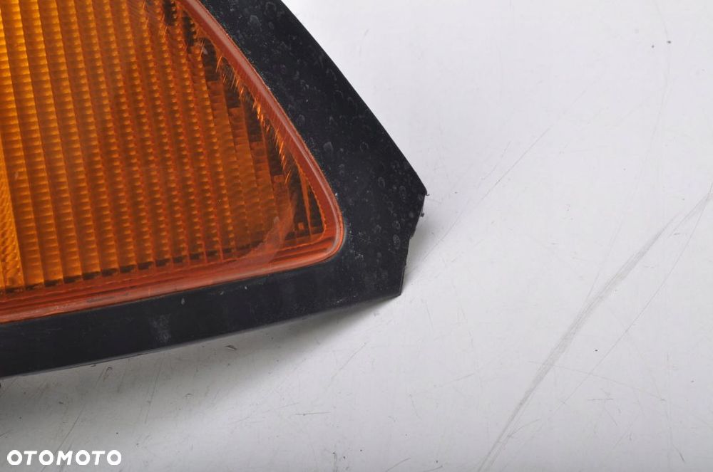 ASTON MARTIN DB7 LAMPA PRAWA TYLNA PRAWY TYŁ - 3