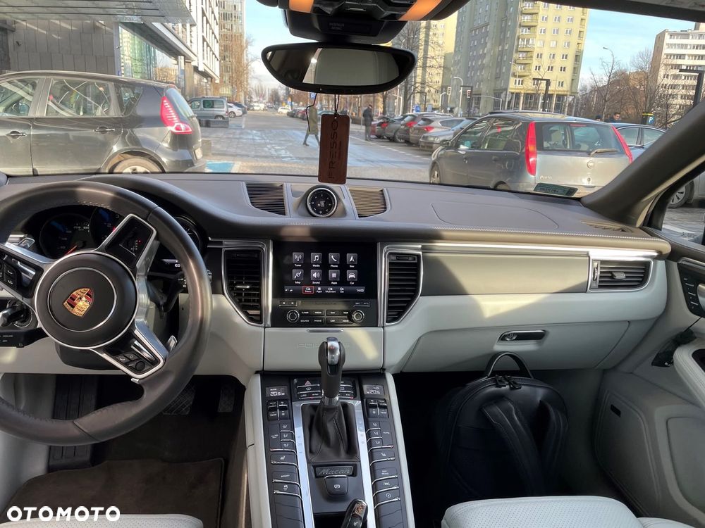 Porsche Macan Standard - 10