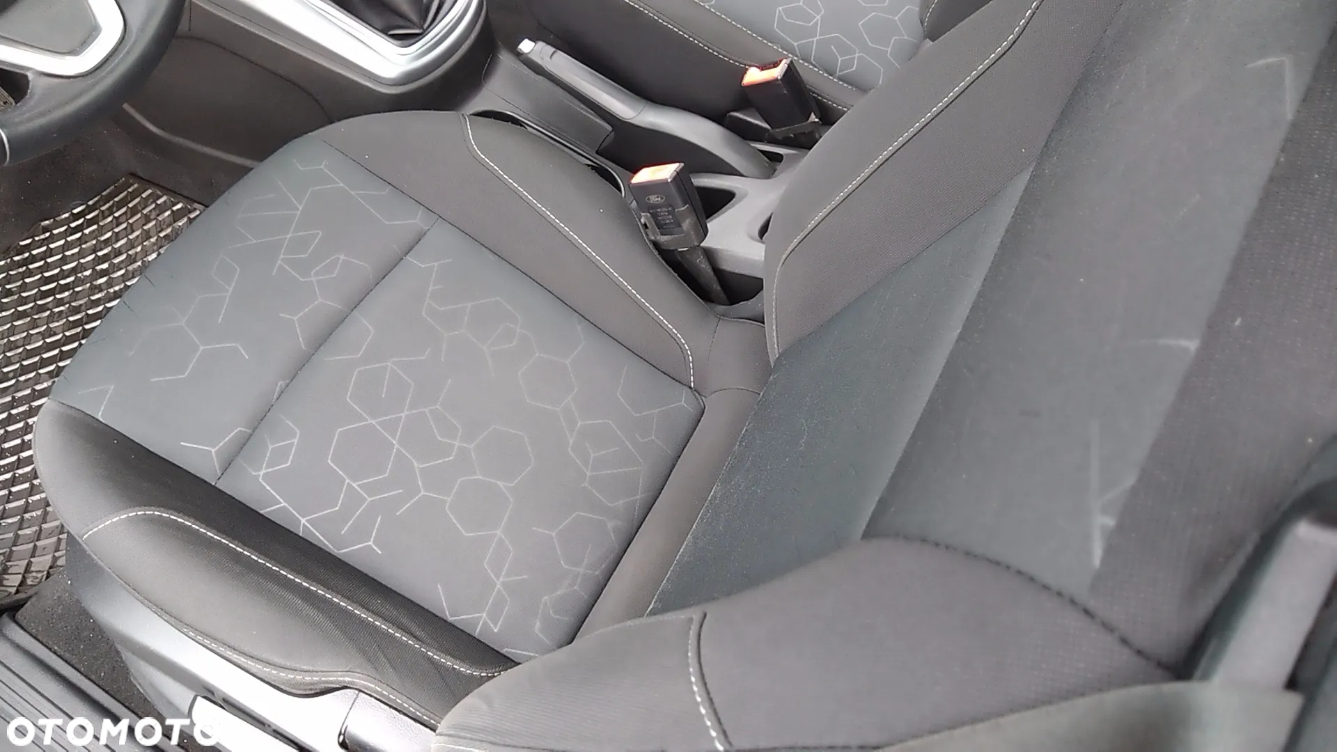 Ford B-MAX - 18