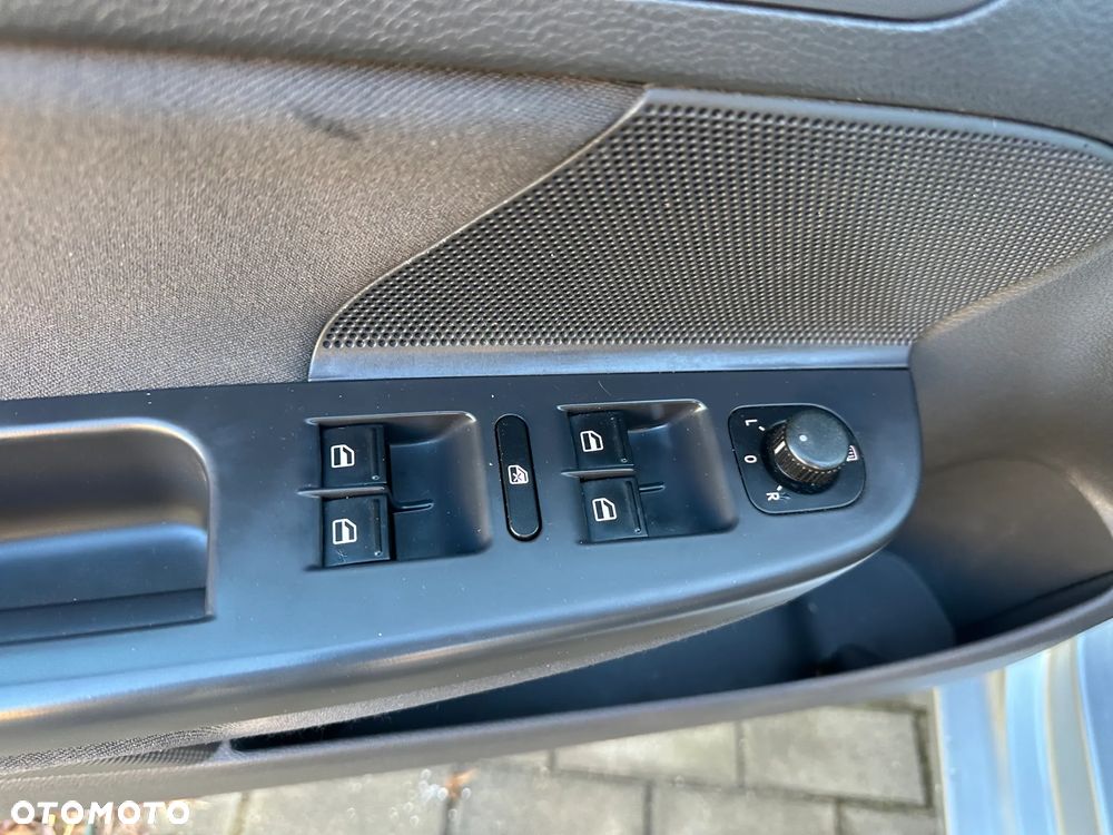 Volkswagen Golf 1.4 Style - 17