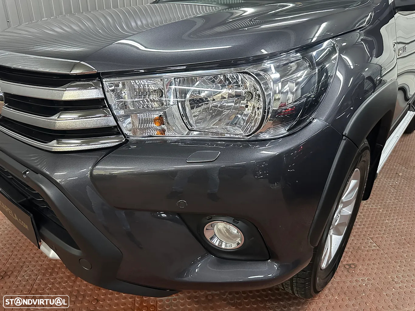 Toyota Hilux 2.4 D-4D 2WD CD Tracker - 39