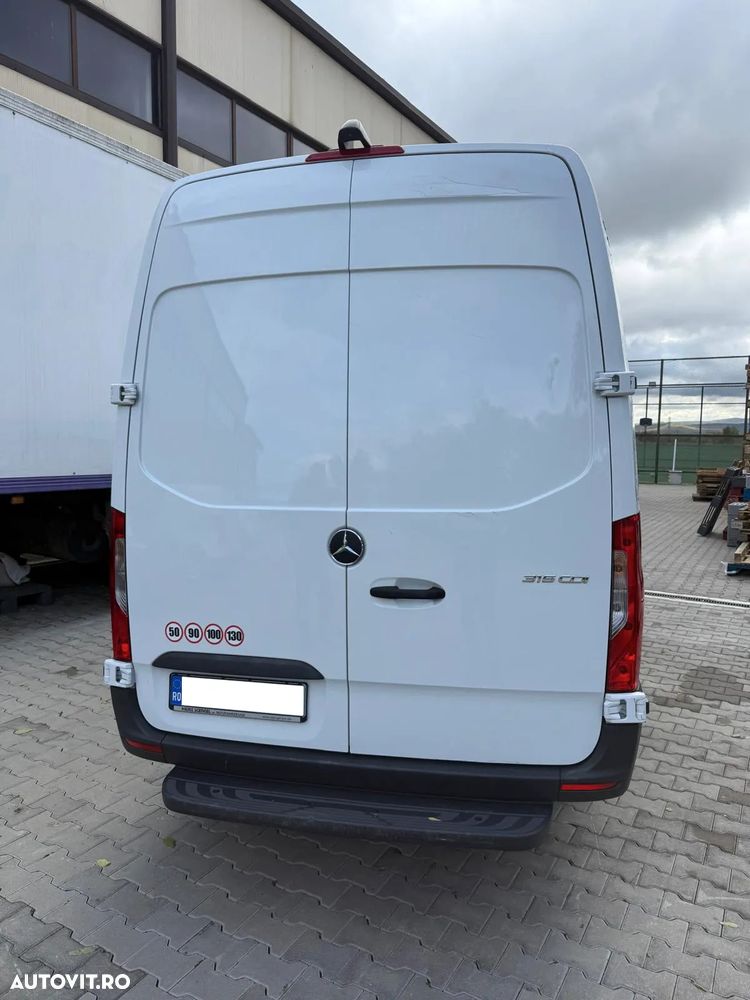 Mercedes-Benz SPRINTER - 3