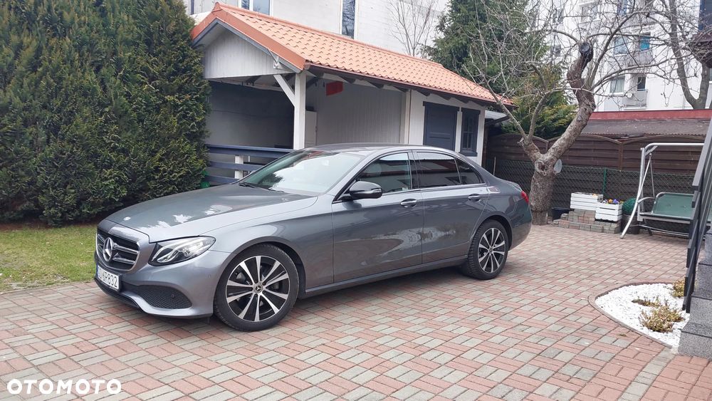 Mercedes-Benz Klasa E 220 d 9G-TRONIC Avantgarde - 2