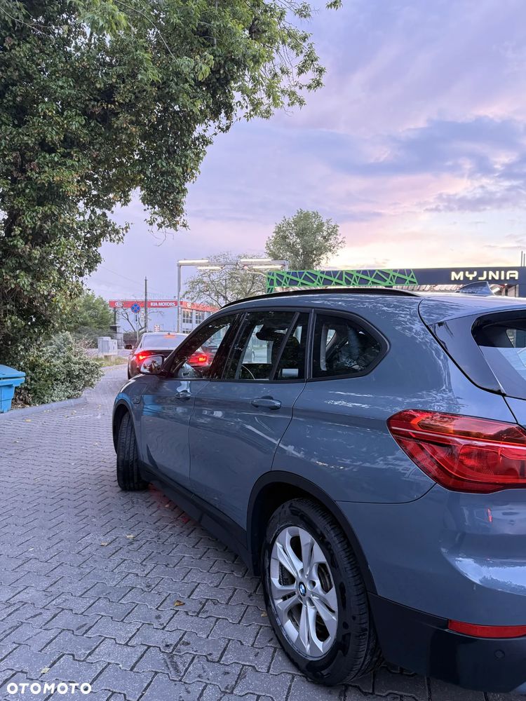 BMW X1 xDrive25e Advantage - 4