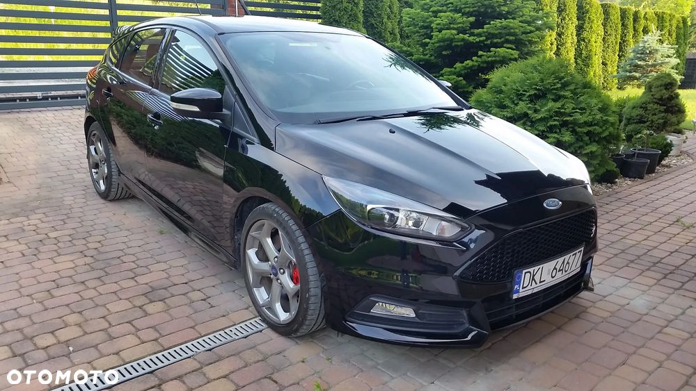 Ford Focus ST - 10