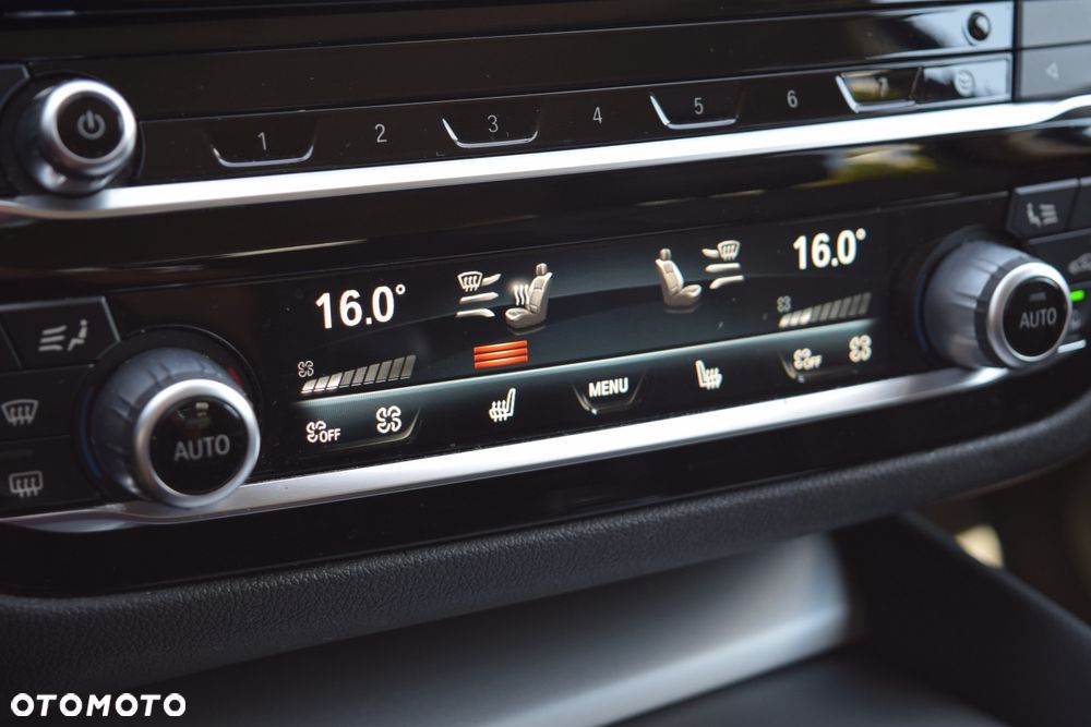 BMW Seria 5 520d Touring M Sport Edition - 20