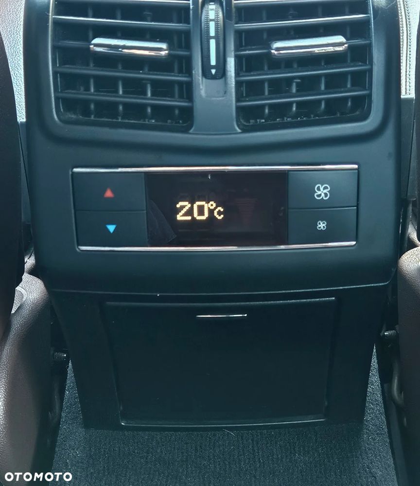 Mercedes-Benz Klasa E 300 CDI DPF BlueEFFICIENCY 7G-TRONIC Avantgarde - 16