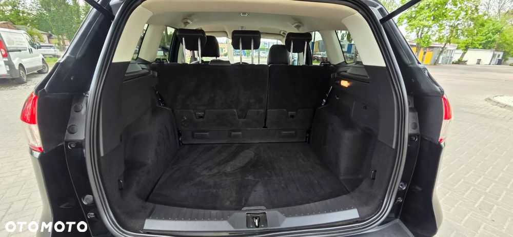 Ford Kuga 2.0 TDCi 2x4 Titanium - 31