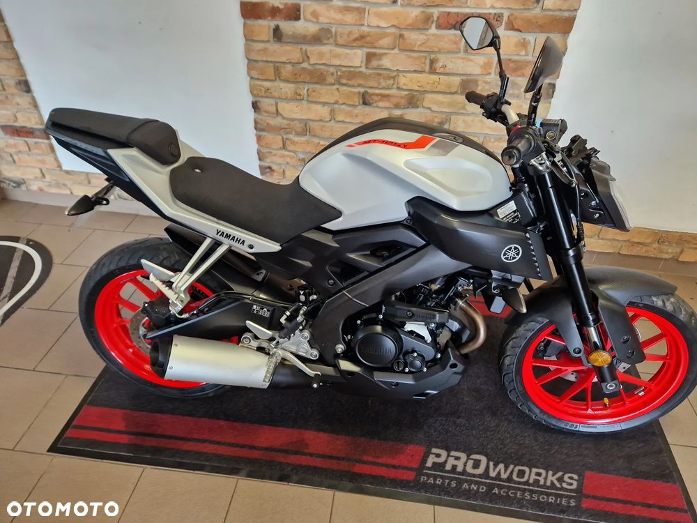 Yamaha MT - 3