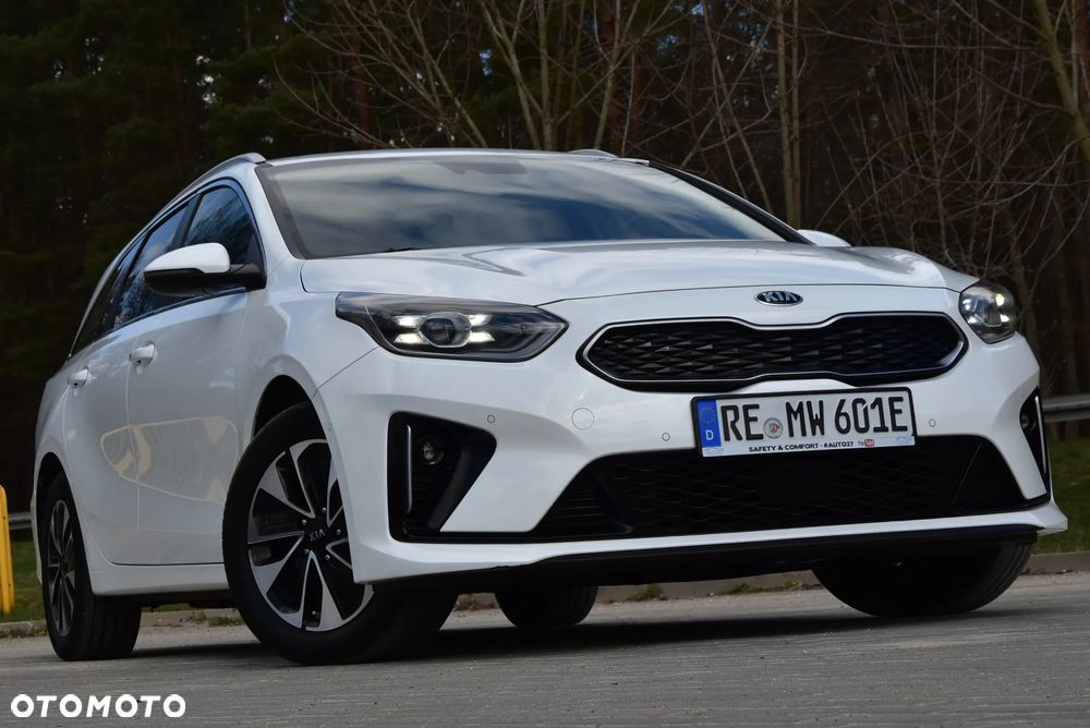 Kia Ceed 1.6 GDI DCT OPF Platinum Edition - 36