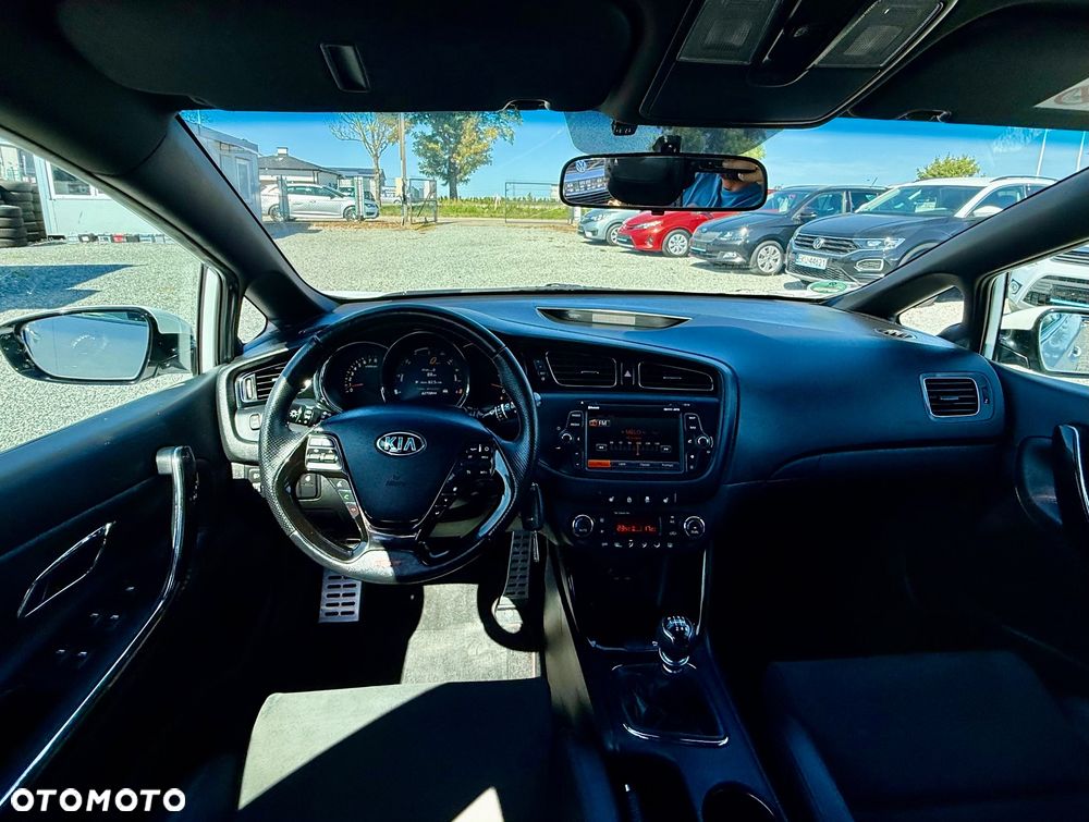 Kia Ceed 1.6 T-GDI GT - 17