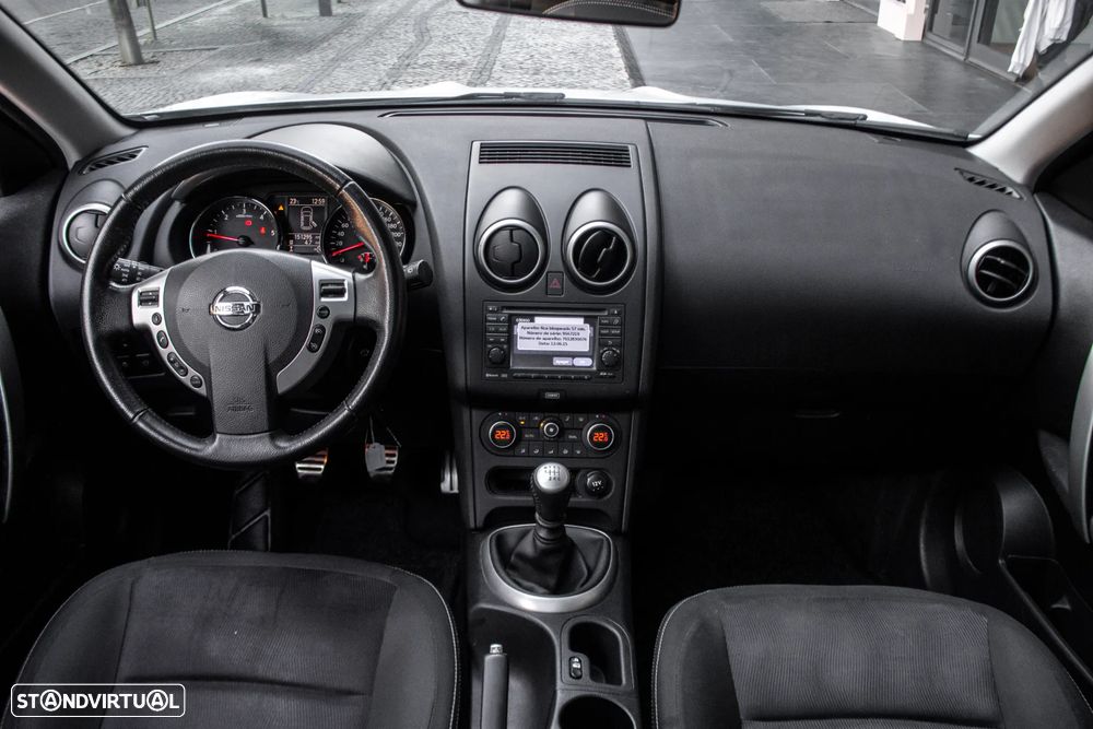 Nissan Qashqai 1.6 dCi N-Connecta - 29