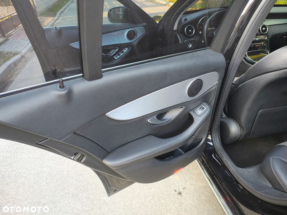 Mercedes-Benz Klasa C 200 (BlueTEC) d 7G-TRONIC Avantgarde - 17