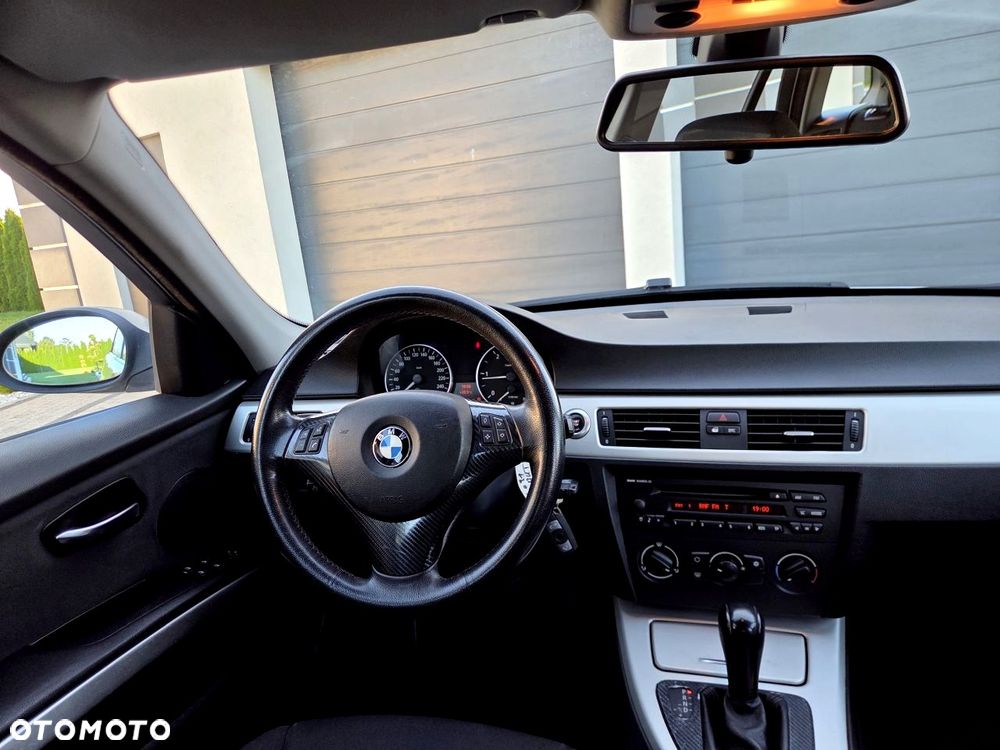 BMW Seria 3 - 22