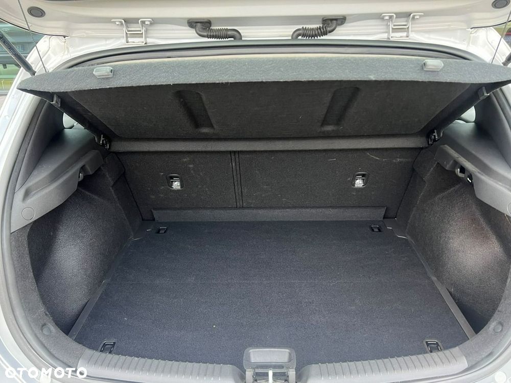 Hyundai i30 1.5 DPI Modern - 13