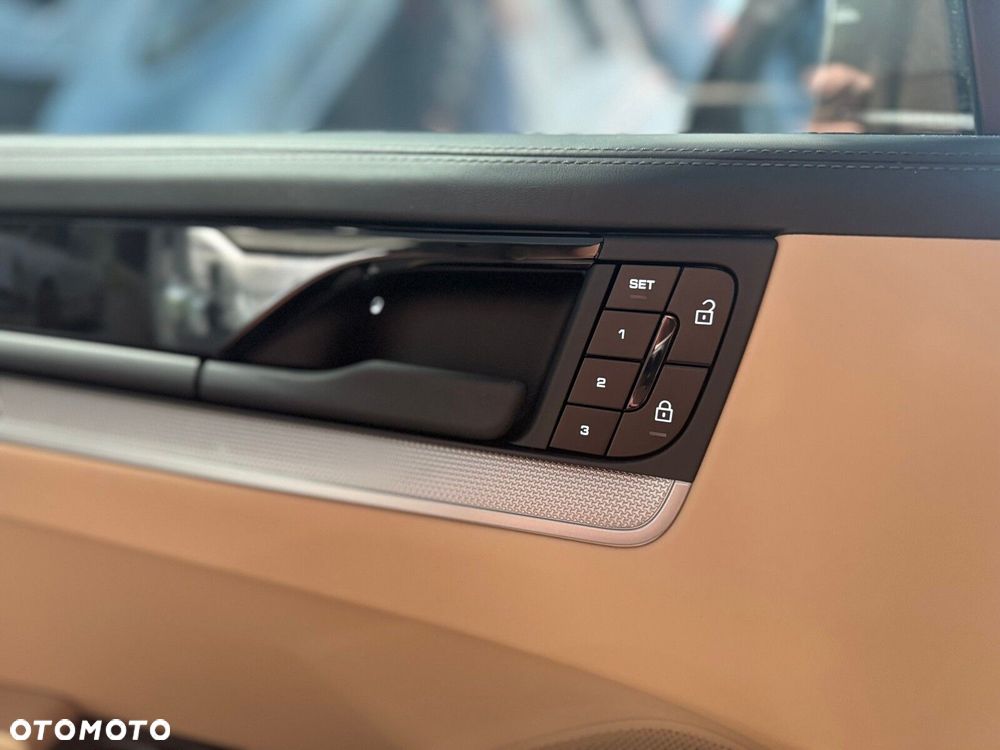 Porsche Cayenne - 29