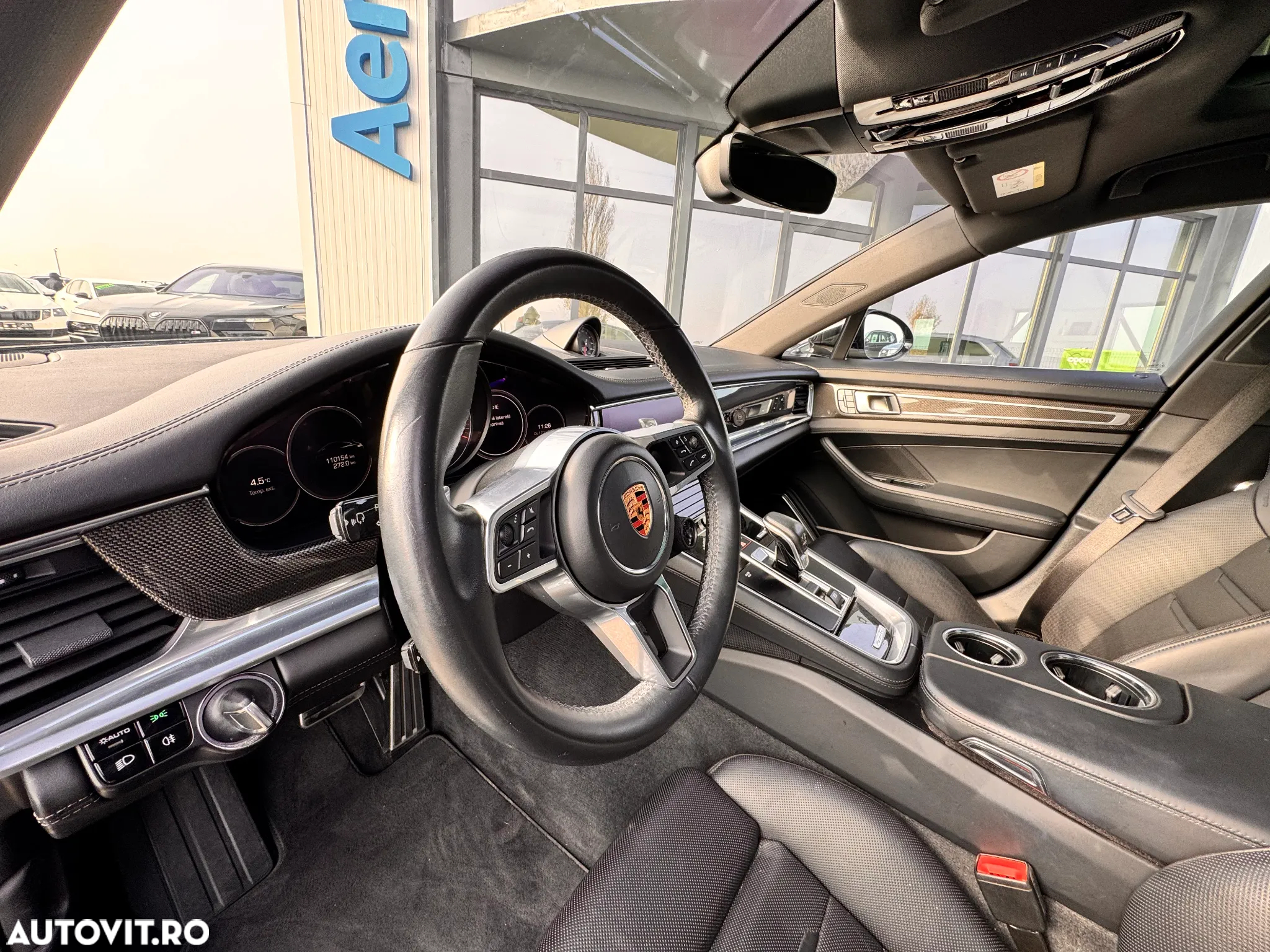 Porsche Panamera 4S Sport Turismo - 13