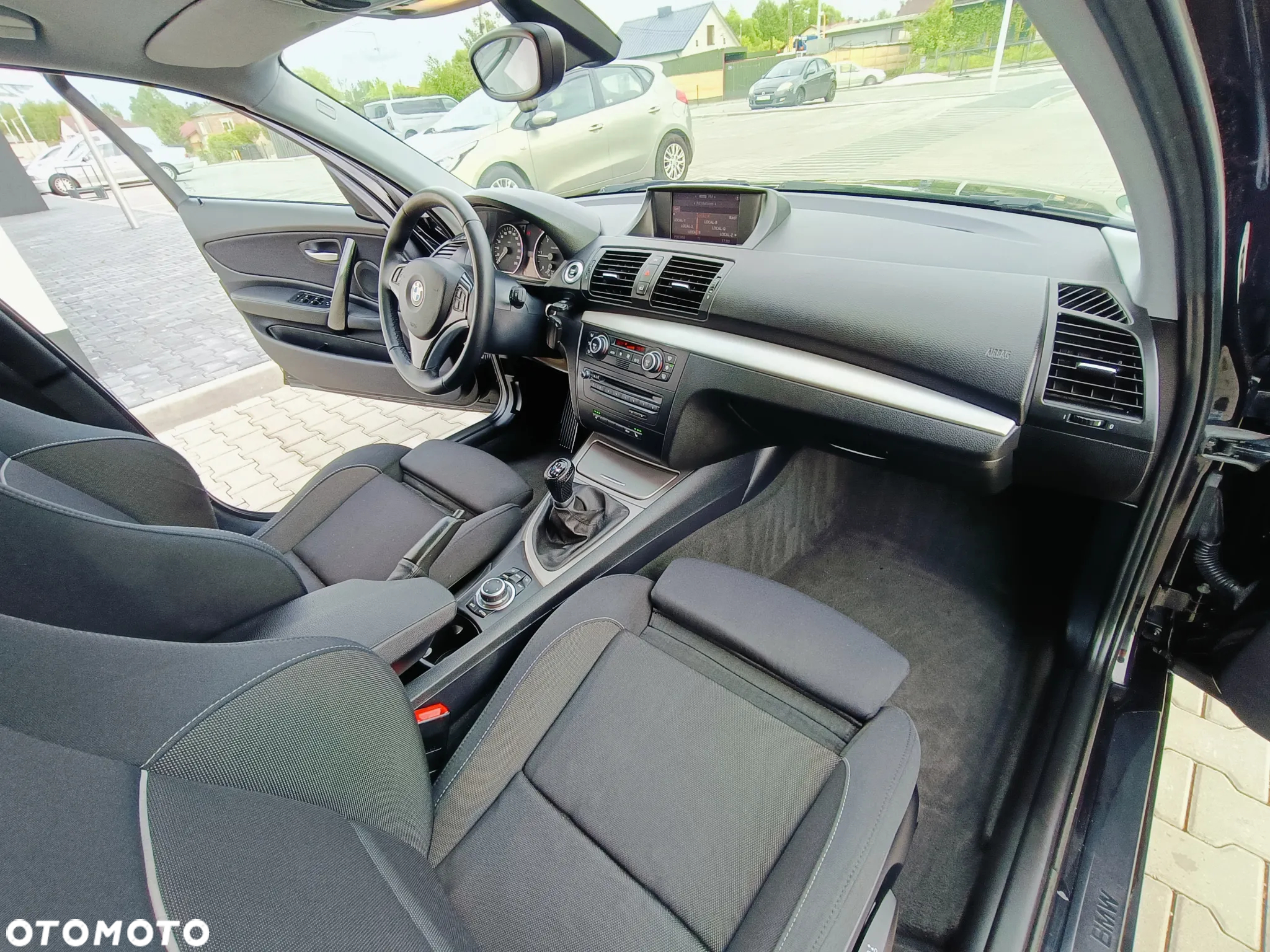 BMW Seria 1 116d - 15