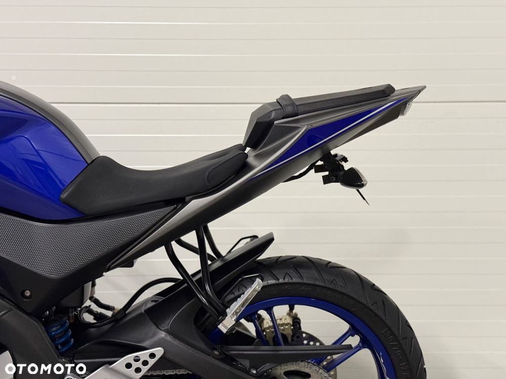 Yamaha YZF - 32