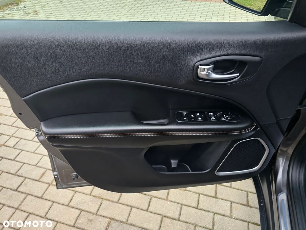 Jeep Compass 1.4 MultiAir Business Line - 17