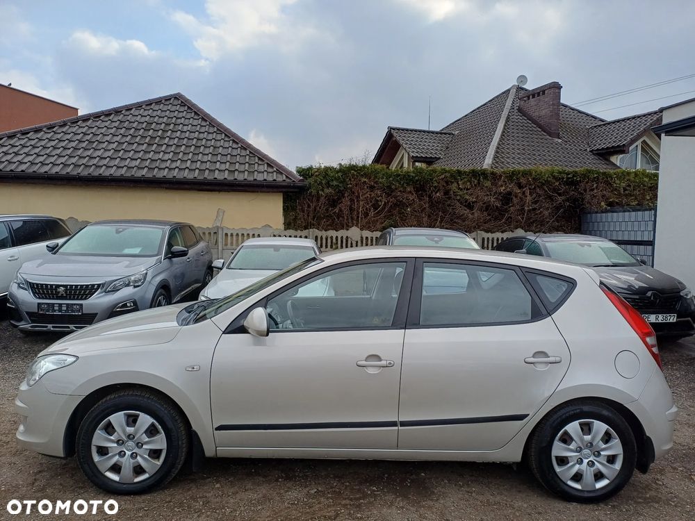 Hyundai i30 1.4 Blue Comfort - 4