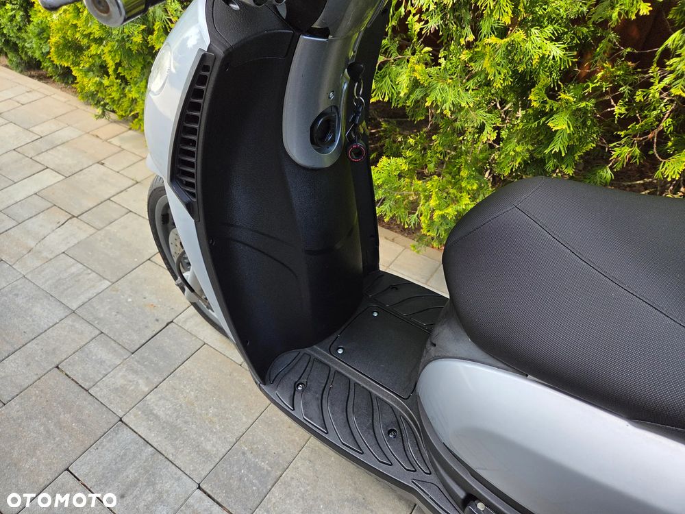 Piaggio Carnaby - 12