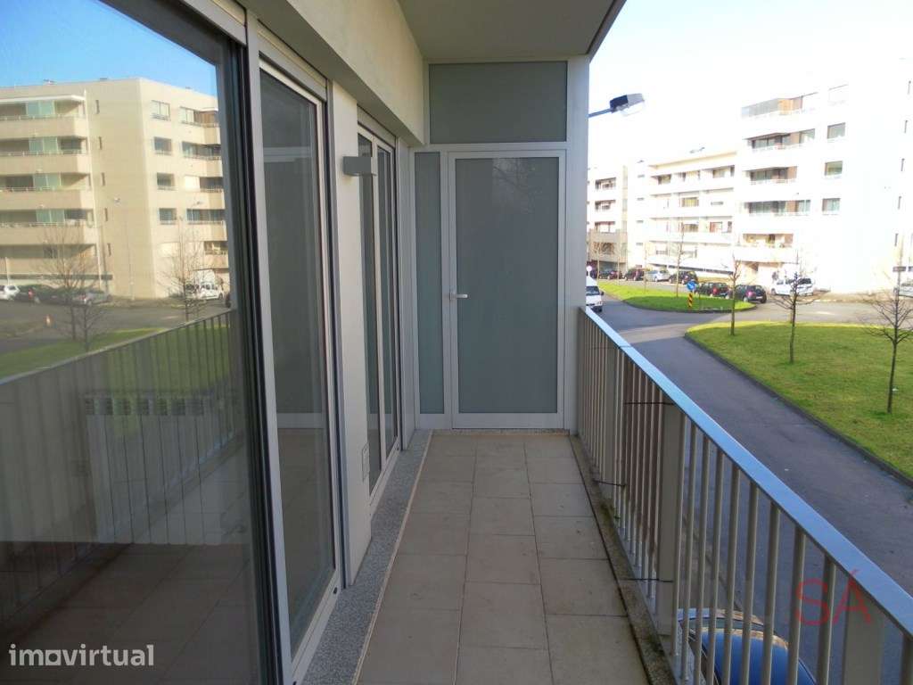 Apartamento T2 com varandas e garagem em Gualtar perto da Universid... - Grande imagem: 4/24